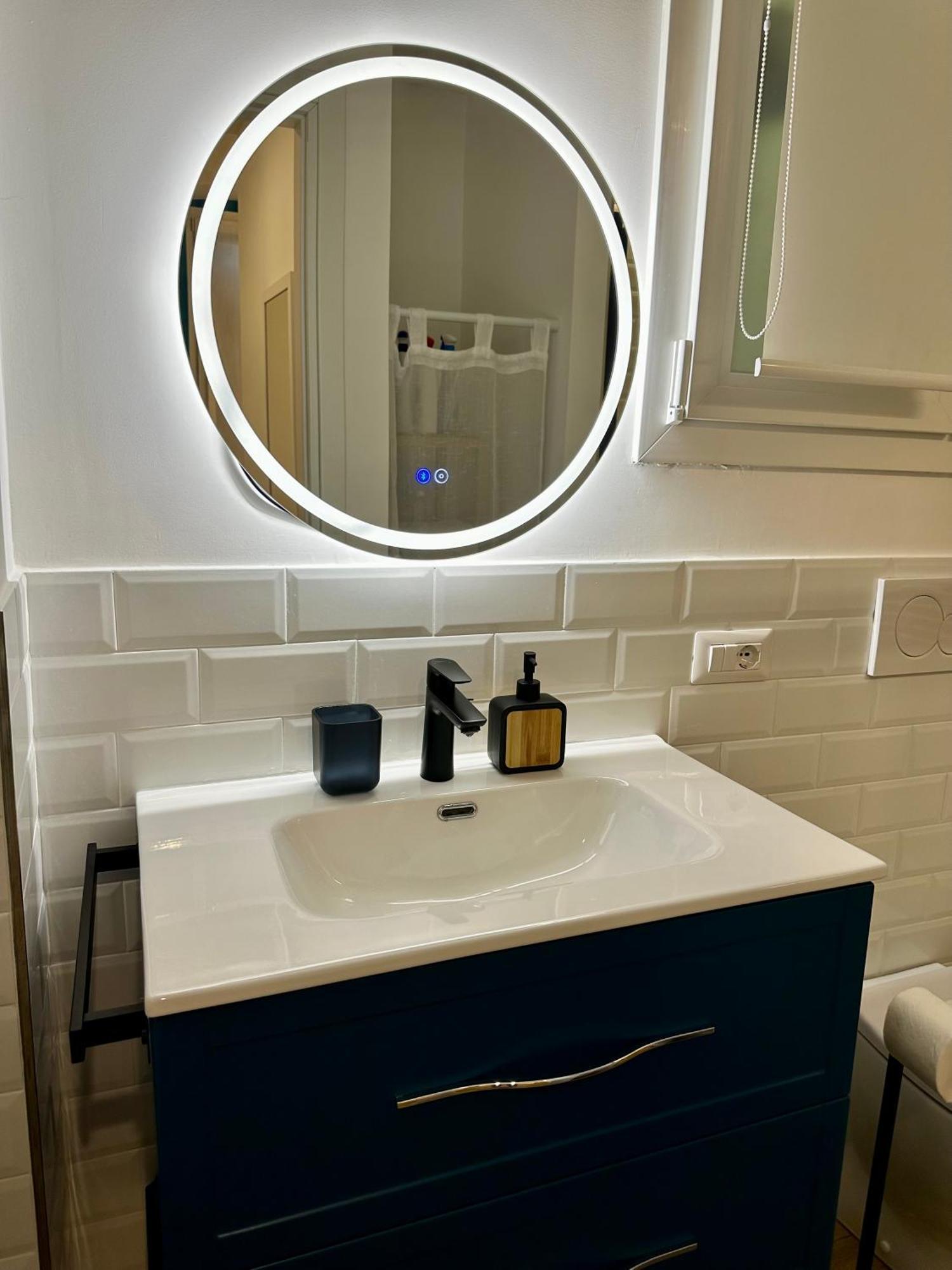 Lr Deluxe Apartments - Porta Venezia - Bilocale Con Giardino Privato Milano Ngoại thất bức ảnh