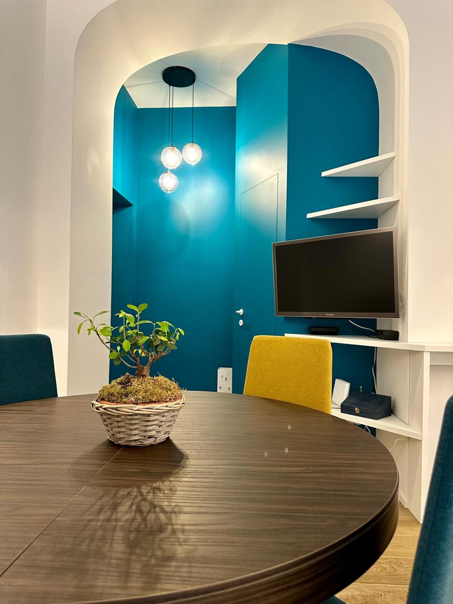 Lr Deluxe Apartments - Porta Venezia - Bilocale Con Giardino Privato Milano Ngoại thất bức ảnh